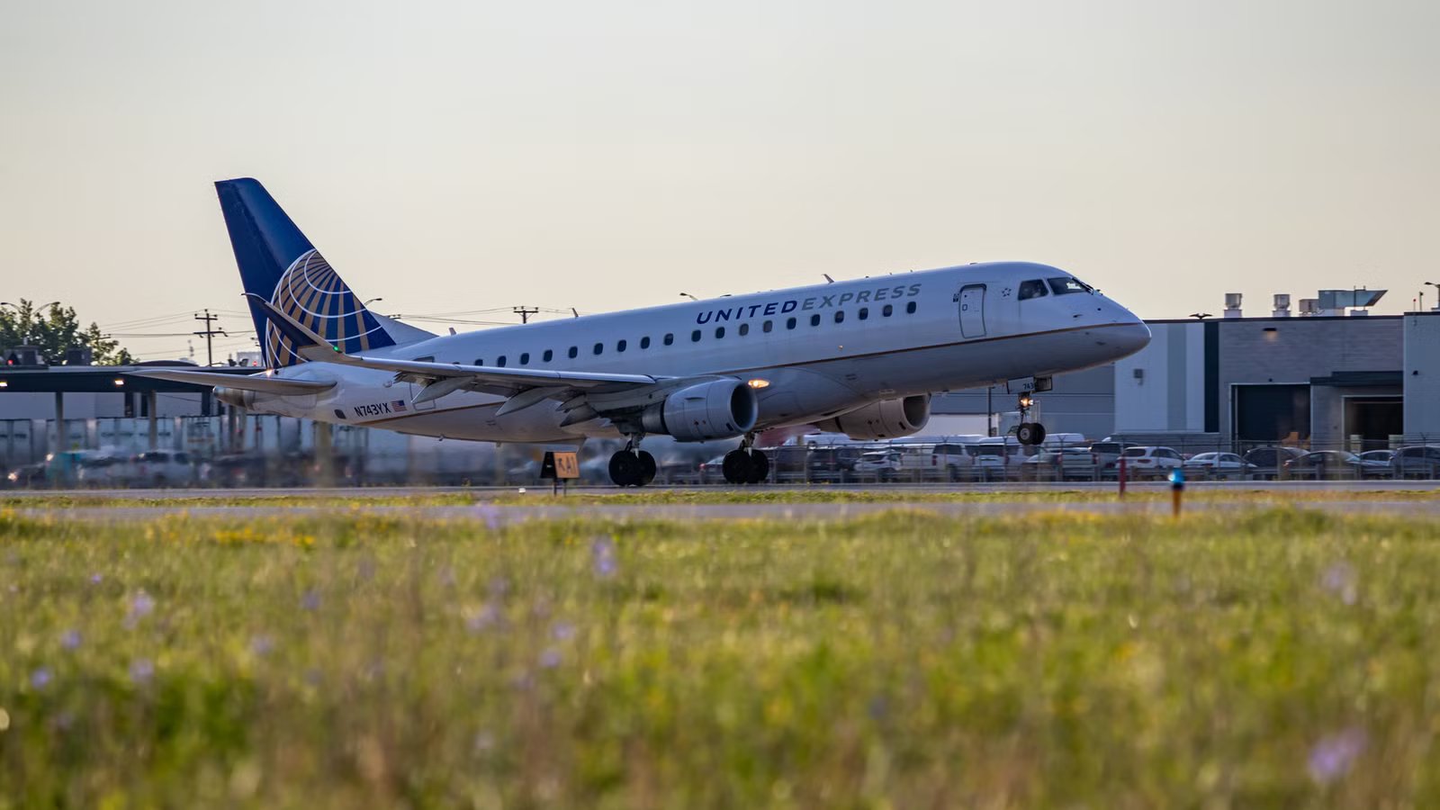 Woman Says United Airlines Didn’t Alert Police Over Seatmate’s Lewd Act, Gave Only $100 Credit