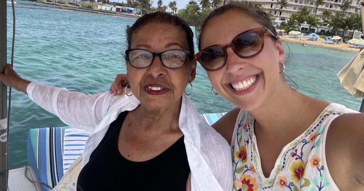The Uplift: Travel buddies – CBS News