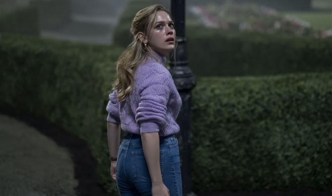 Netflix’s Near-Perfect 9-Part Gothic Thriller Is So Good You’ll Finish in One Weekend
