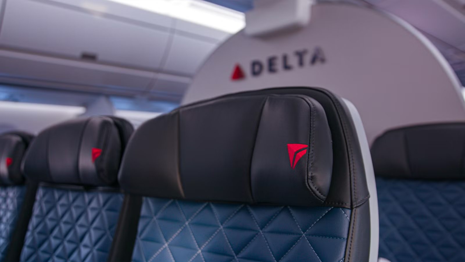 What Are The Benefits Of Flying Delta Air Lines’ Premium Select?