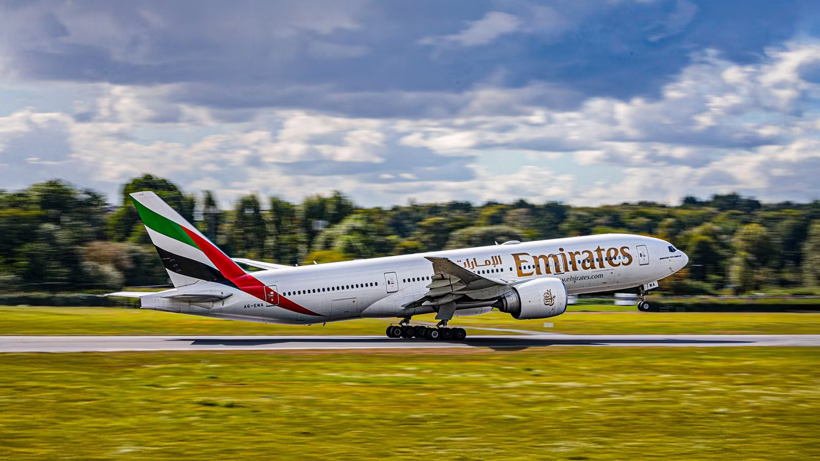 Why Emirates Is Spending $5 Billion To Keep Its Boeing 777s Flying Longer