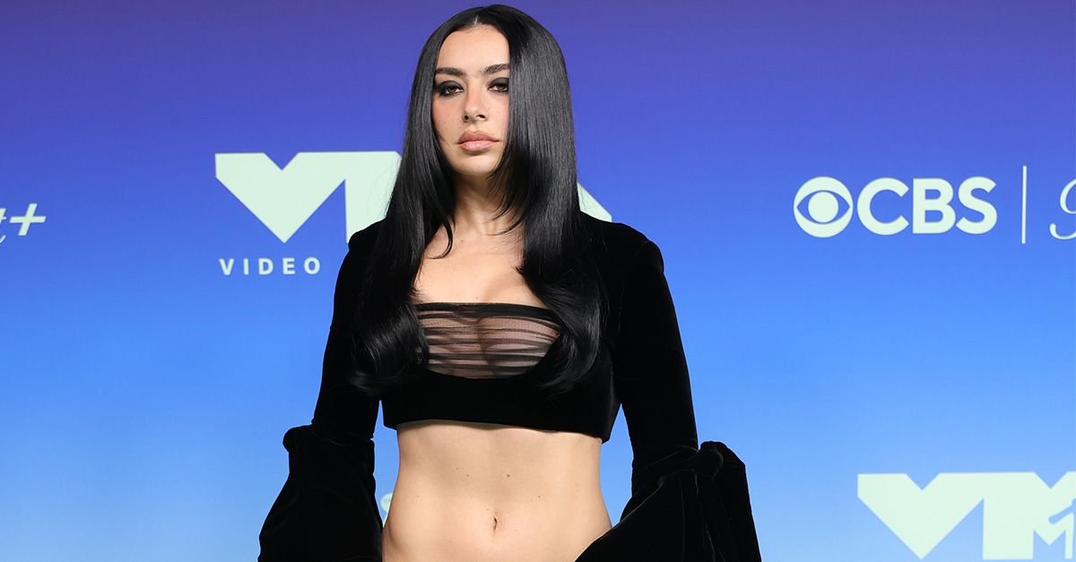 The Best VMAs Red Carpet Looks of 2026