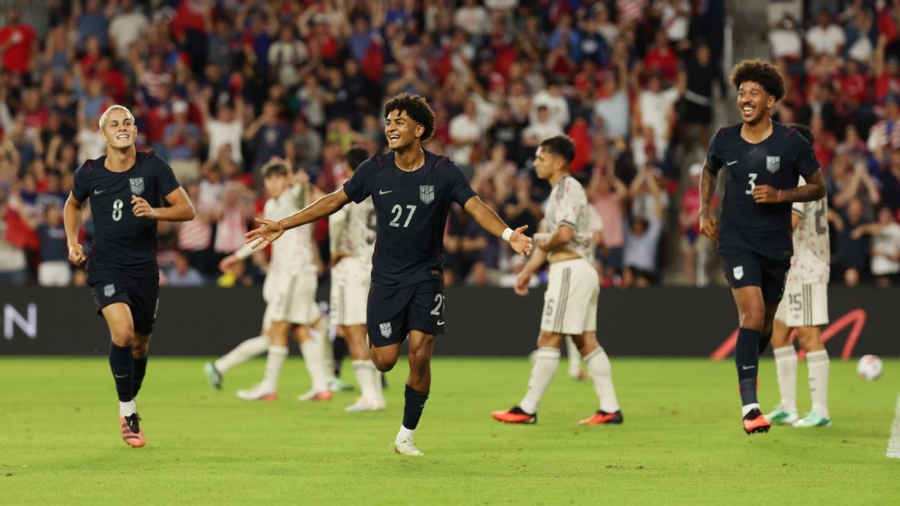 Live updates: USA takes on Mexico in clash between historical rivals
