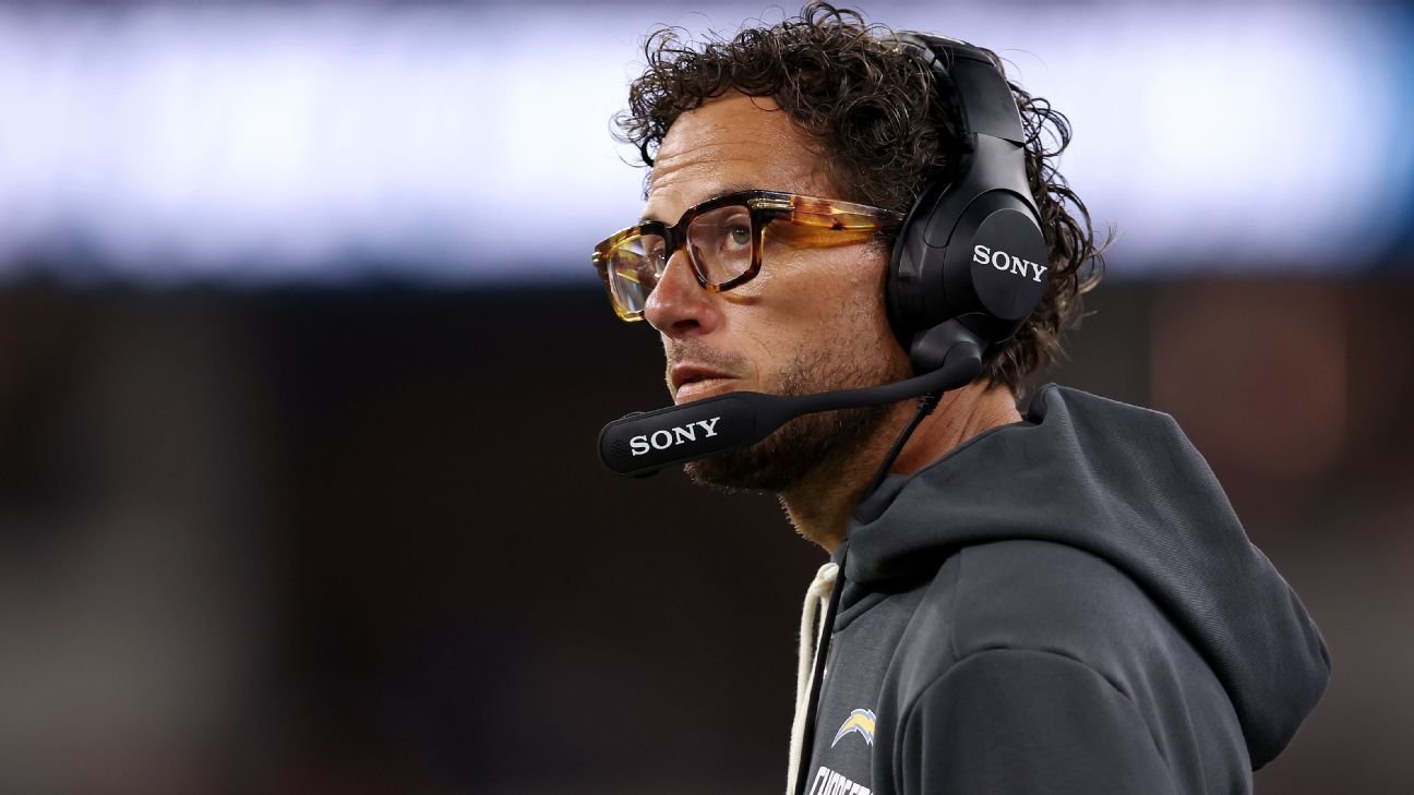 Chargers’ Jim Harbaugh says OC Mike McDaniel’s job ‘not in jeopardy’