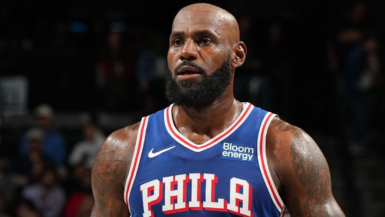 LeBron James scores 10 points in 18 minutes in 76ers debut