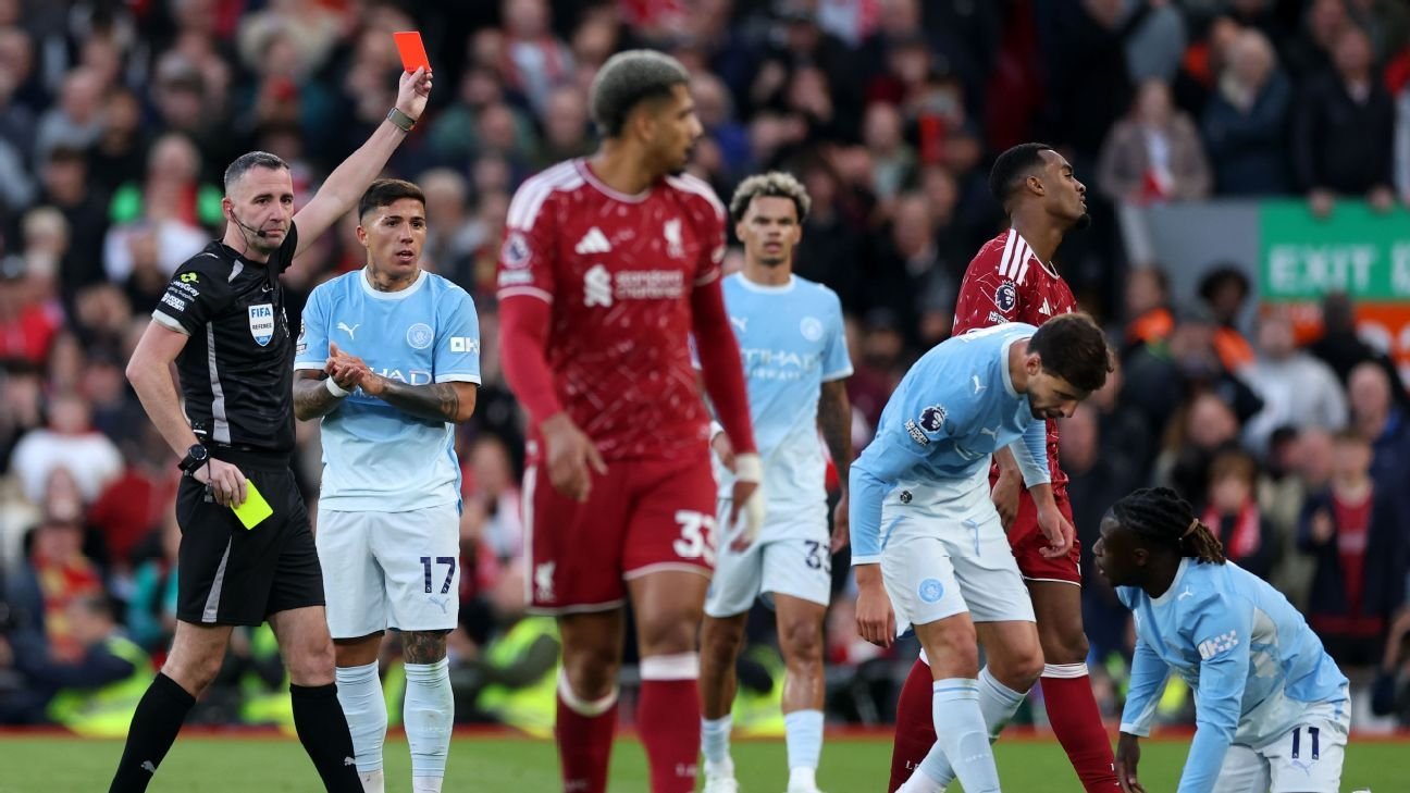 Premier League VAR review: Gravenberch wrongly sent off vs. Man City?