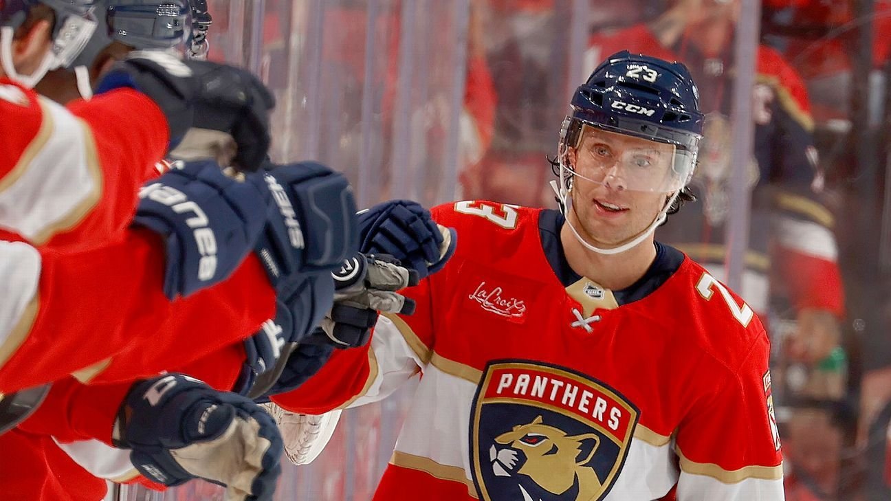 Verhaeghe, Bennett keep Panthers’ hat trick streak in tact