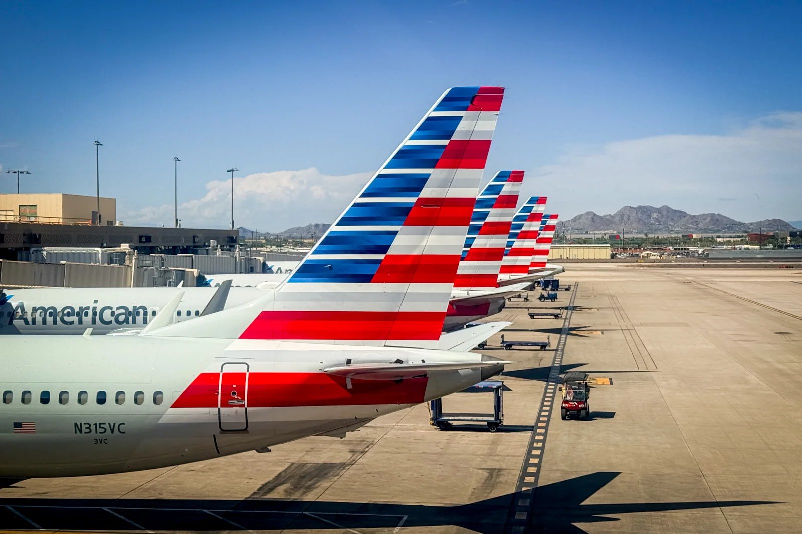 American Airlines will put Starlink Wi-Fi on every mainline jet