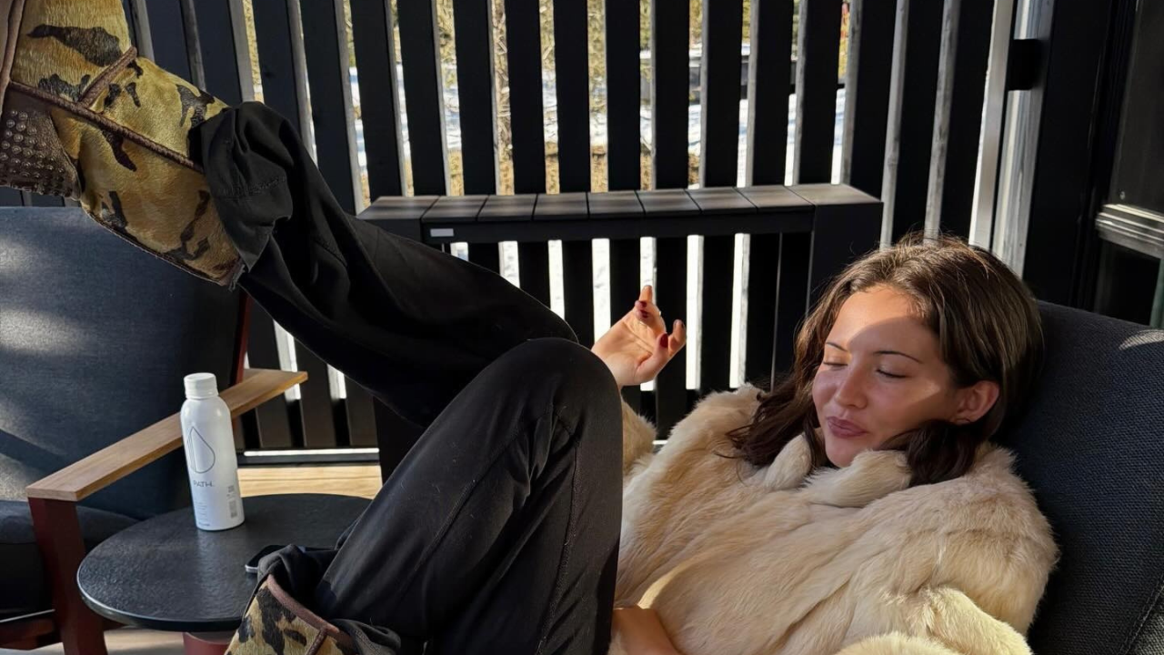The Dated Y2K Shoe Trend Fashion People Are Wearing All Year