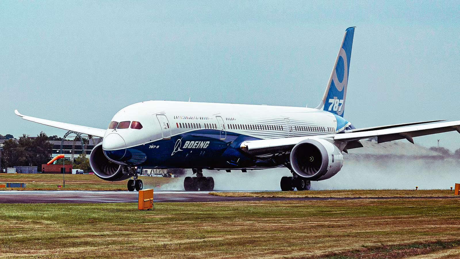 Boeing Handed Over 35 787-9 Dreamliners In H1 2026 Compared To Airbus’ 20 A350-900s