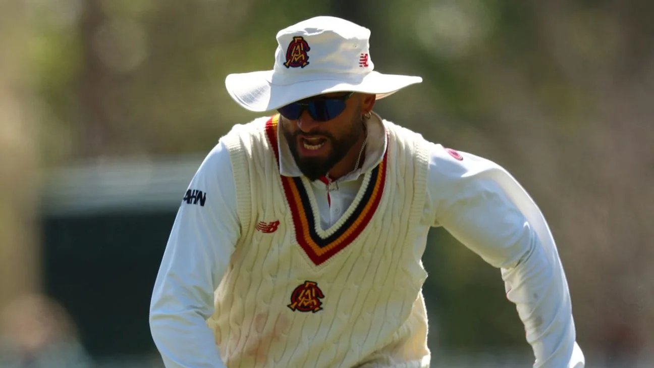 Vic v SA Sheffield Shield 2026-27 – Jake Weatherald subbed out with concussion after fielding incident