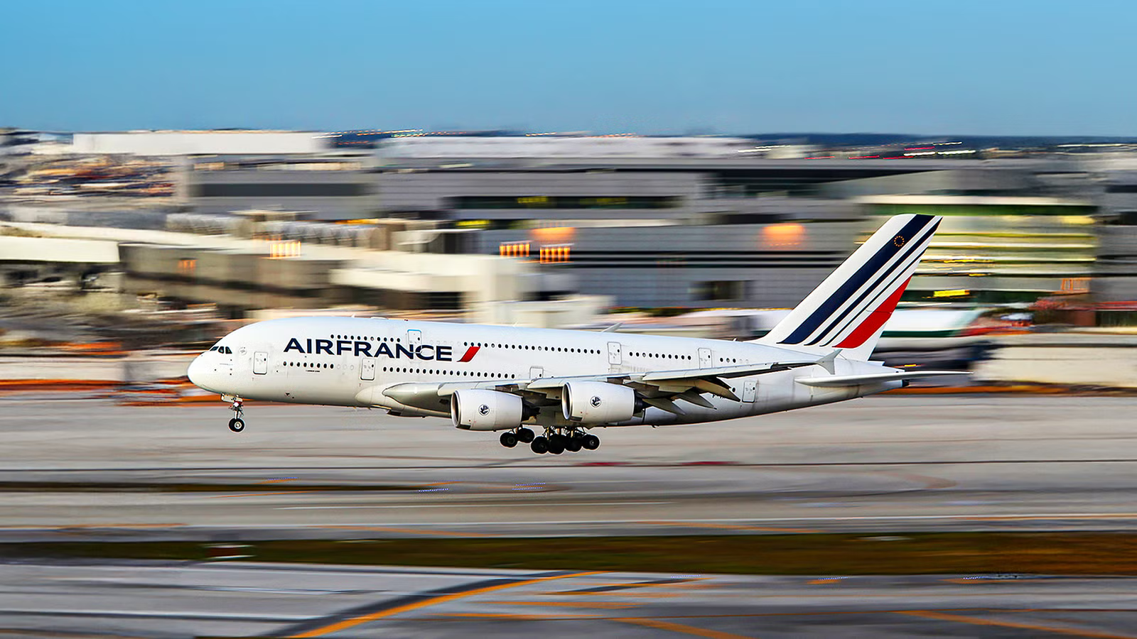 5 Fleet Decisions That Came Back To Haunt Major Airlines