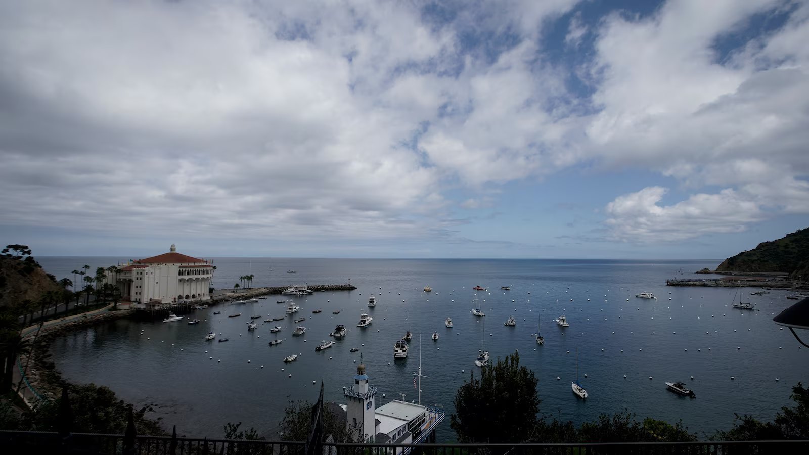 2 dead as medevac helicopter crashes off California’s Catalina Island