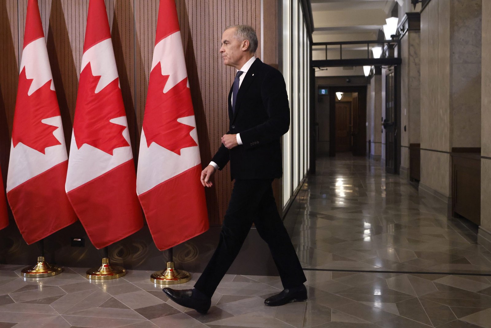 PM Carney, opposition leaders react to deadly fire at CFB Wainwright as MPs return to Ottawa