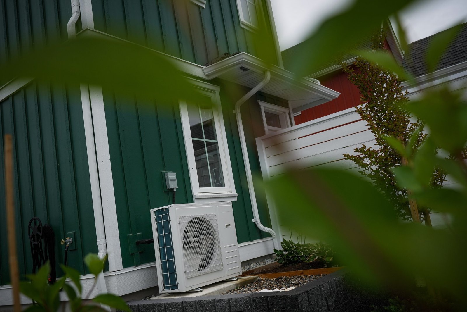 Feds to roll out $2B heat-pump rebate to help up to 820,000 households switch
