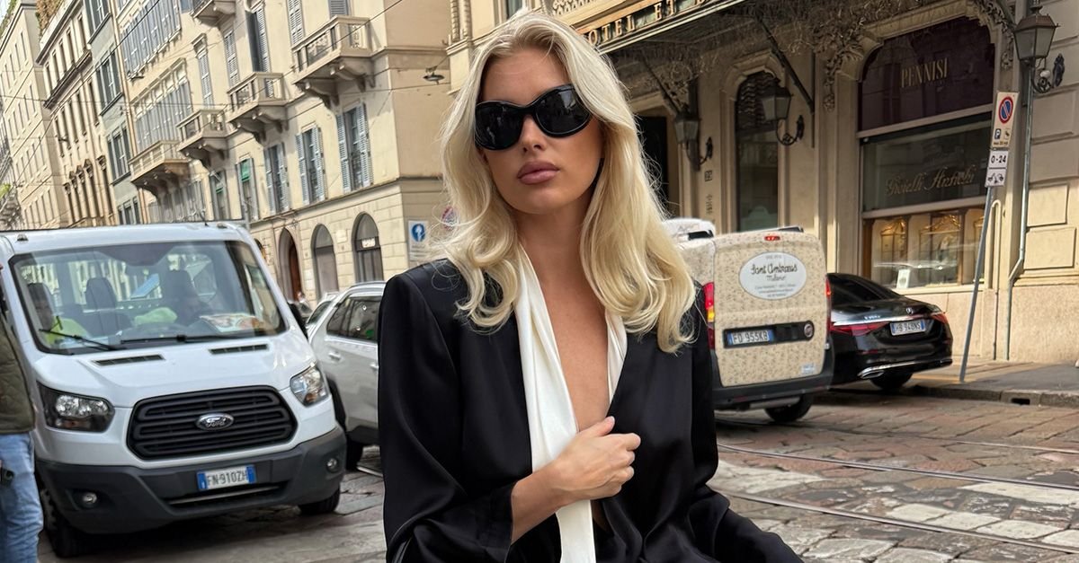 The Shoe Trend People in Paris Are Wearing With Black Jeans