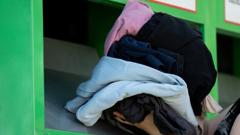 Greybull Buys Mid-West Textile, Plans Thrift Town Expansion