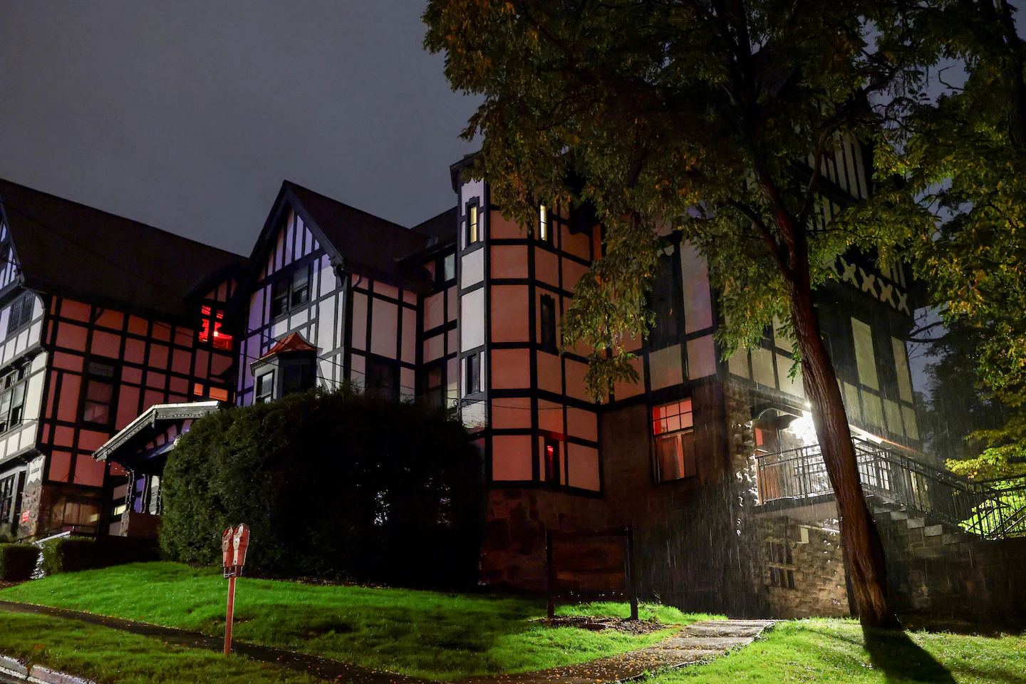 Cornell bans fraternity houses from hosting parties as rape investigation continues