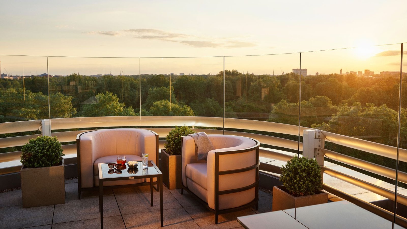 A Fashion Editor’s Review of 45 Park Lane Hotel, London
