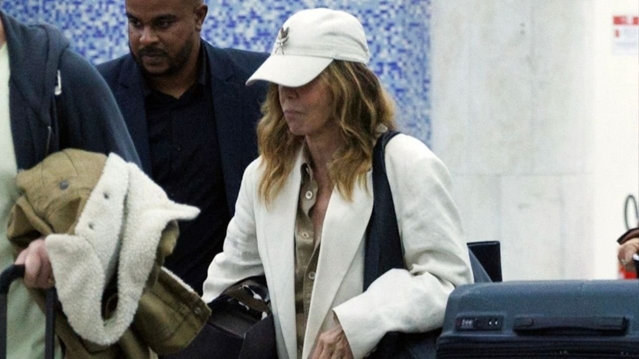 How French Women Over-50 Are Styling Jeans and Trainers Now