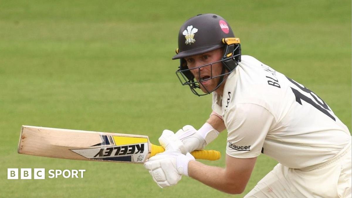 Josh Blake: Leicestershire sign wicketkeeper from Surrey
