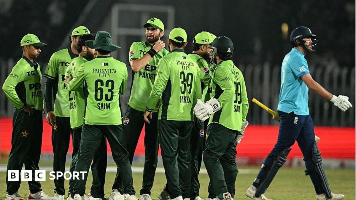 Pakistan vs England: Sloppy visitors floored by Arafat Minhas in Rawalpindi