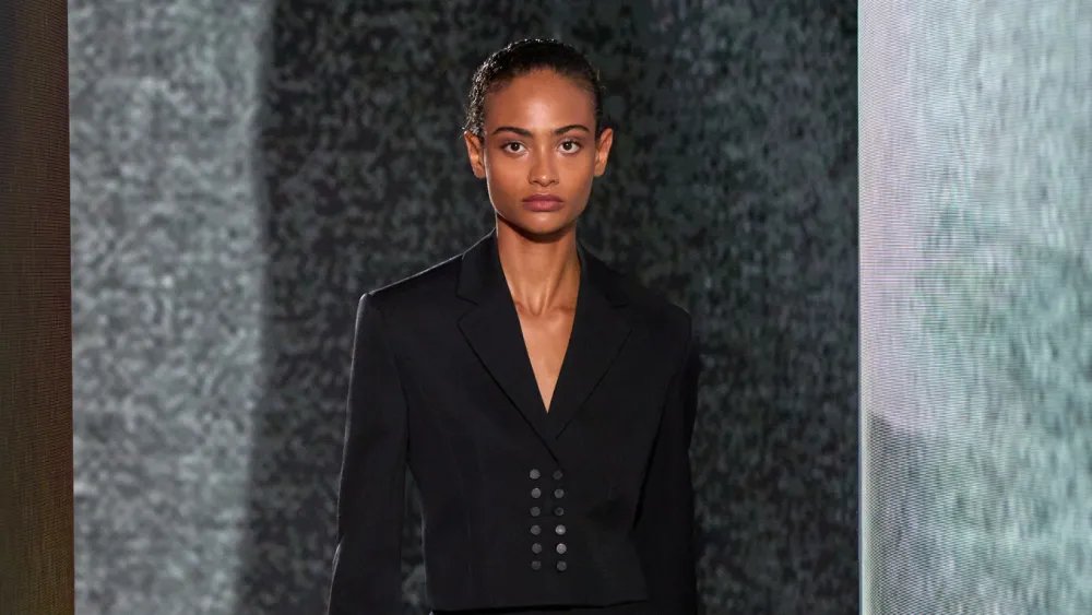 Alaïa Spring 2027 Ready-to-Wear Runway, Fashion Show & Collection Review
