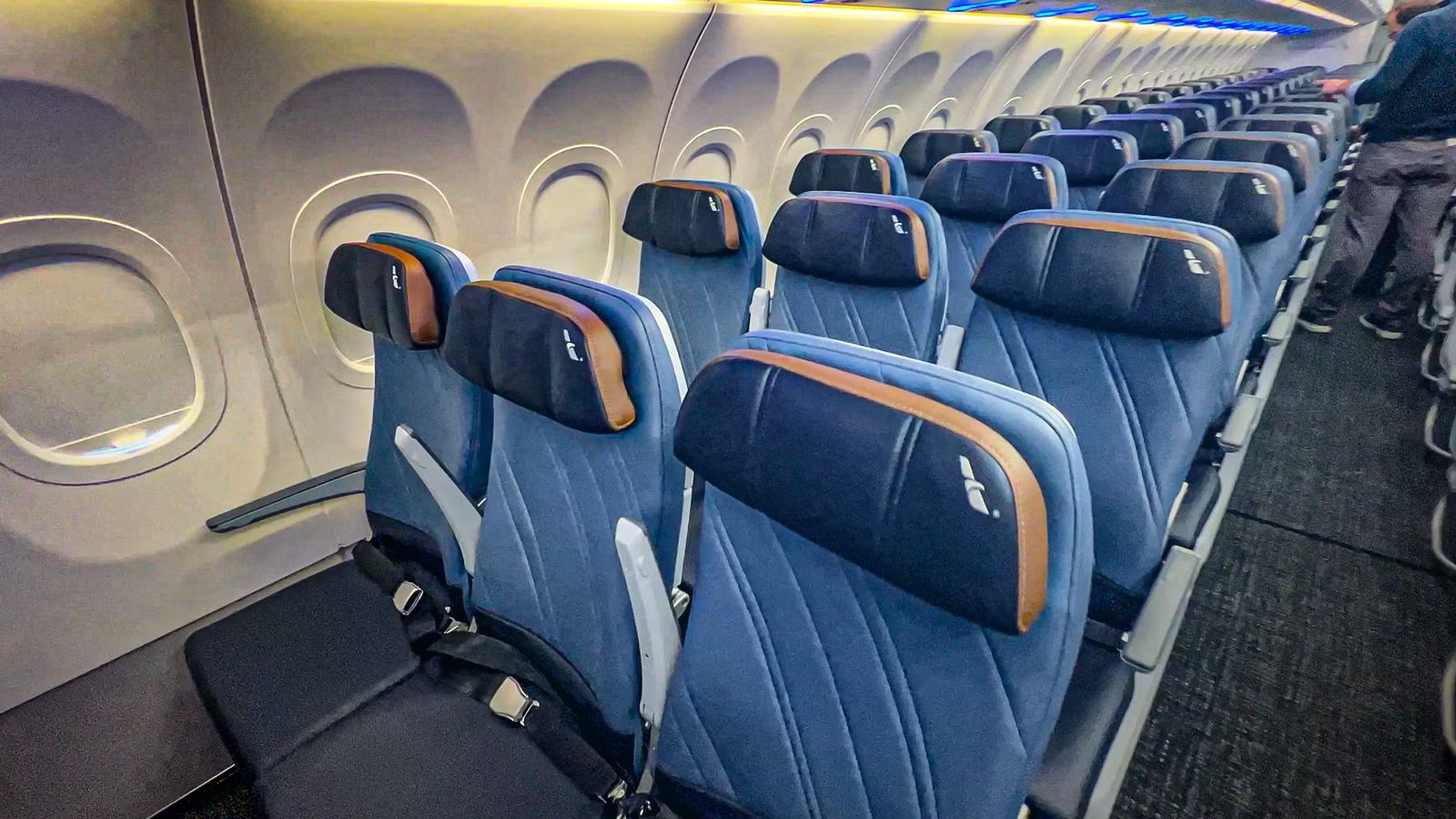 Why American Airlines Elites Booking Basic Economy In 2027 Now Earn Nothing & Upgrade To Nothing