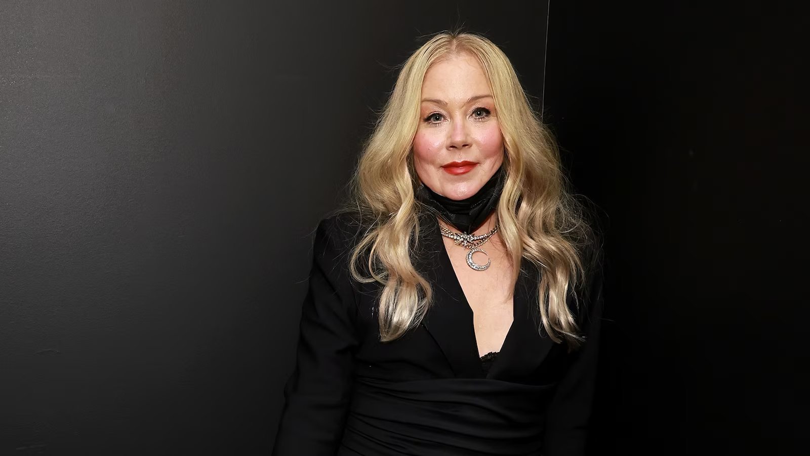 Christina Applegate says she was misdiagnosed with MS