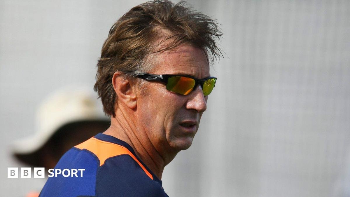 England appoint Eric Simons to Stephen Fleming’s Test coaching team