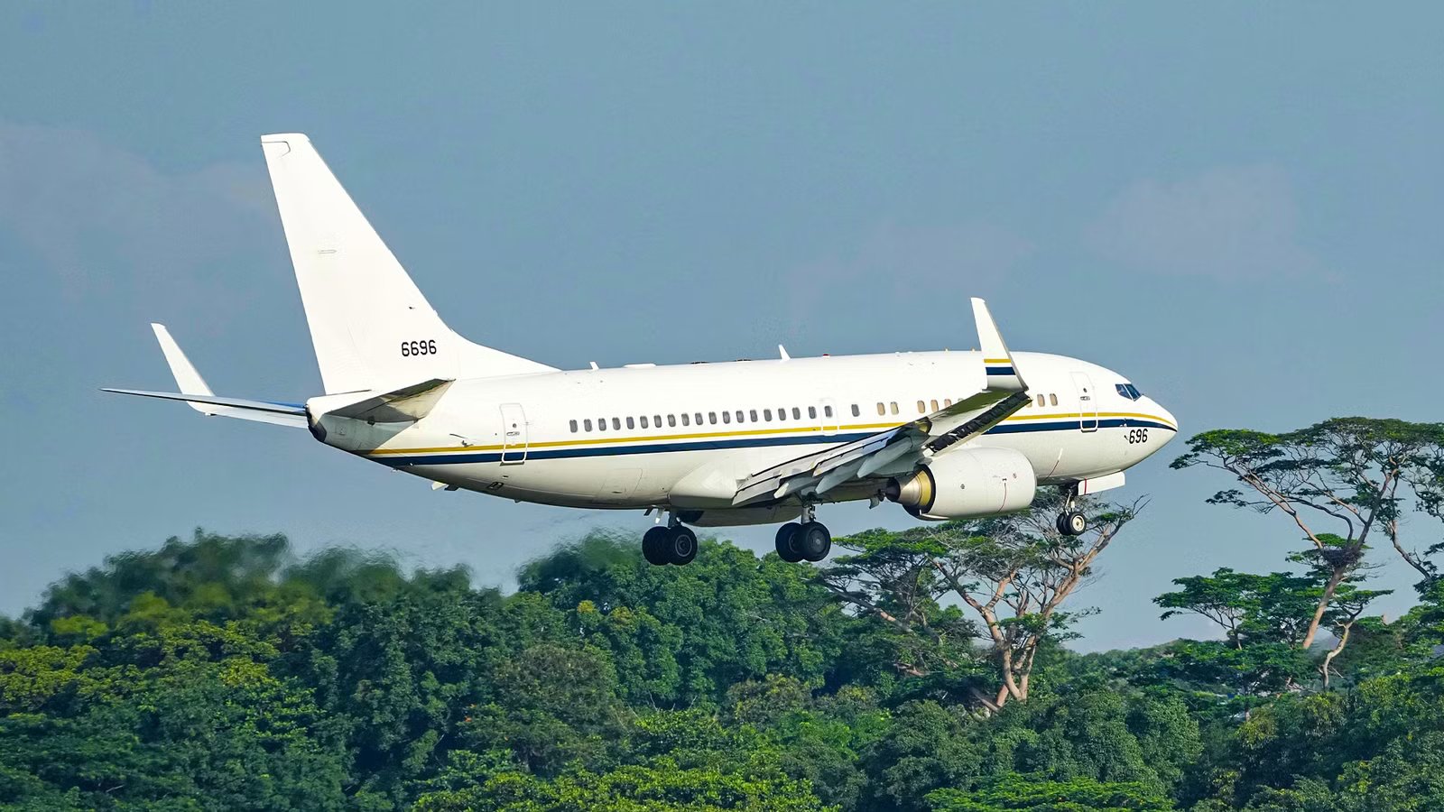C-40A Clipper: The US Navy’s Boeing 737 That Not Many Know Exists