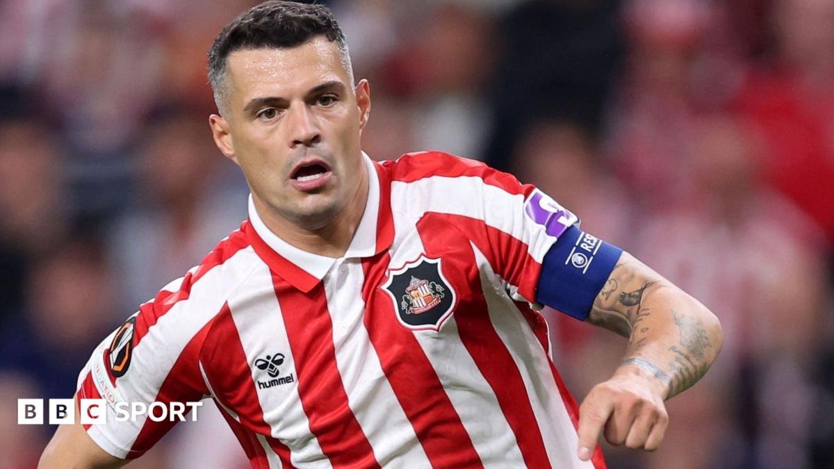Granit Xhaka: Sunderland captain gets suspended fine over Covid-19 certificate