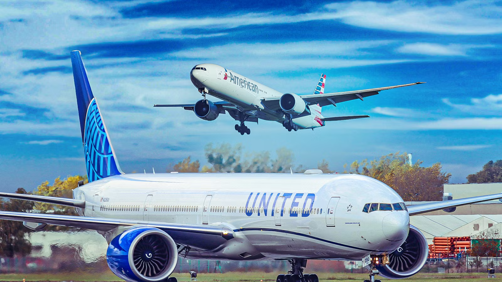 Which Carrier’s Boeing 777-300ER Is More Premium? American Or United Airlines?