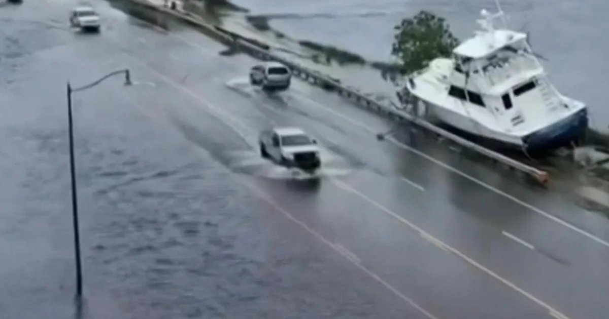 Hurricane Isaias strengthens to Category 2 storm as it moves toward Gulf Coast