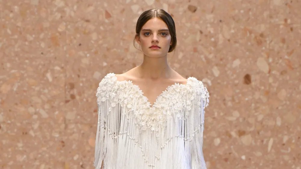 Chloé Spring 2027 Ready-to-Wear Runway, Fashion Show & Collection Review