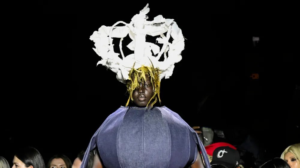 Comme des Garçons Spring 2027 Ready-to-Wear Runway, Fashion Show & Collection Review