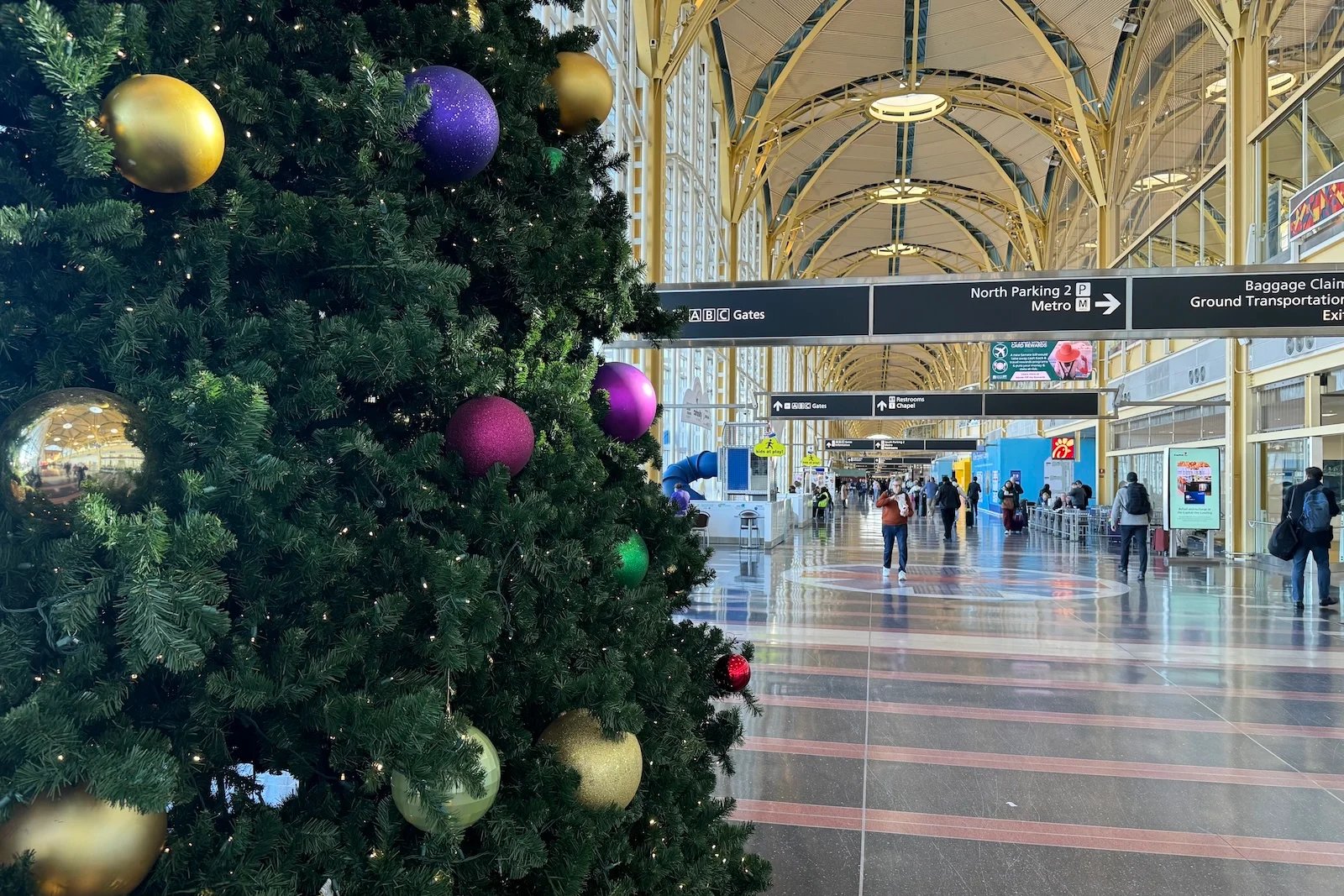 Holiday airfare surges: How to find the best deals in 2026