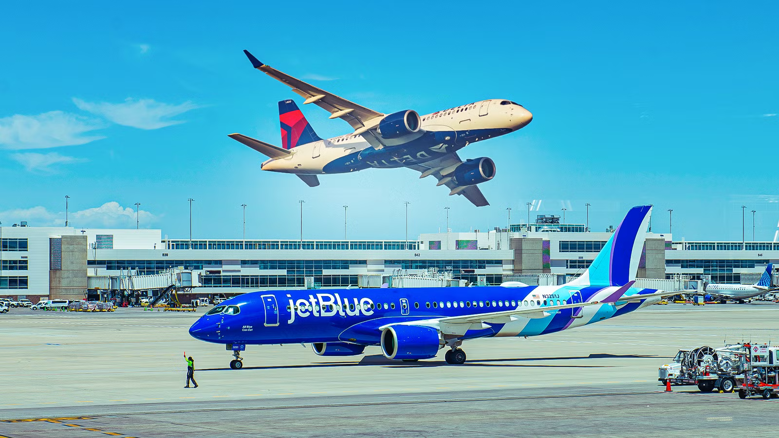 Delta, JetBlue & Breeze: How The US Airlines Use The Airbus A220