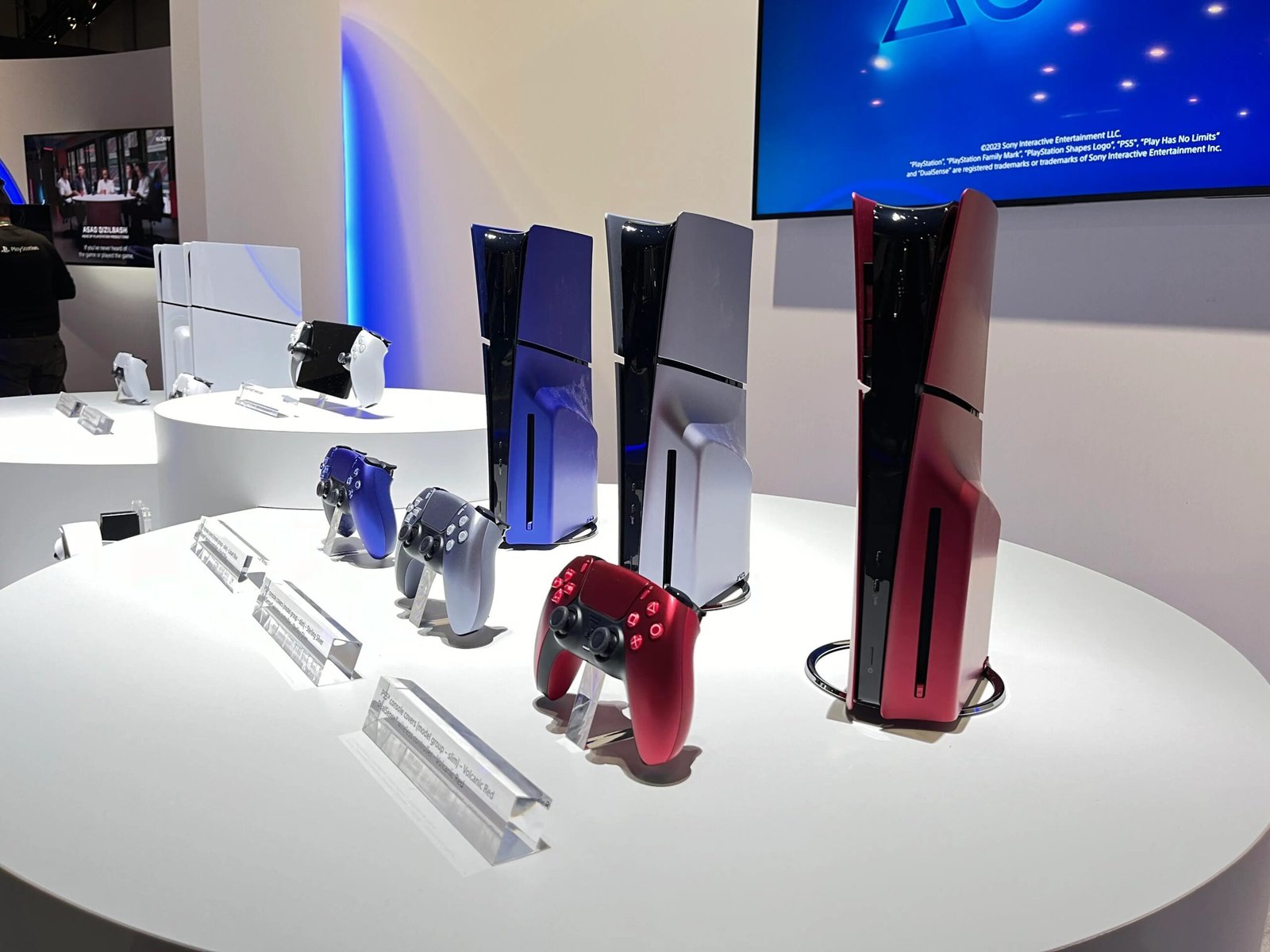 Expect Next-Gen Consoles to Cost More Than $1,000, According to Leaks