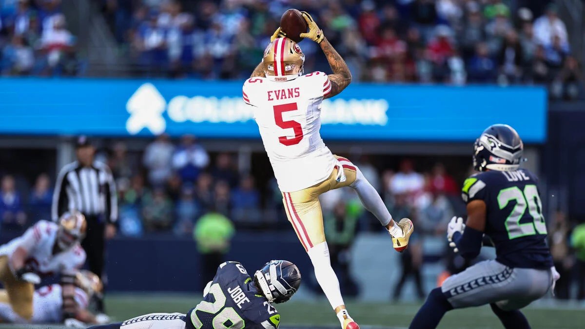 Best NFL free agent acquisitions through Week 5: Kenneth Walker III, Mike Evans