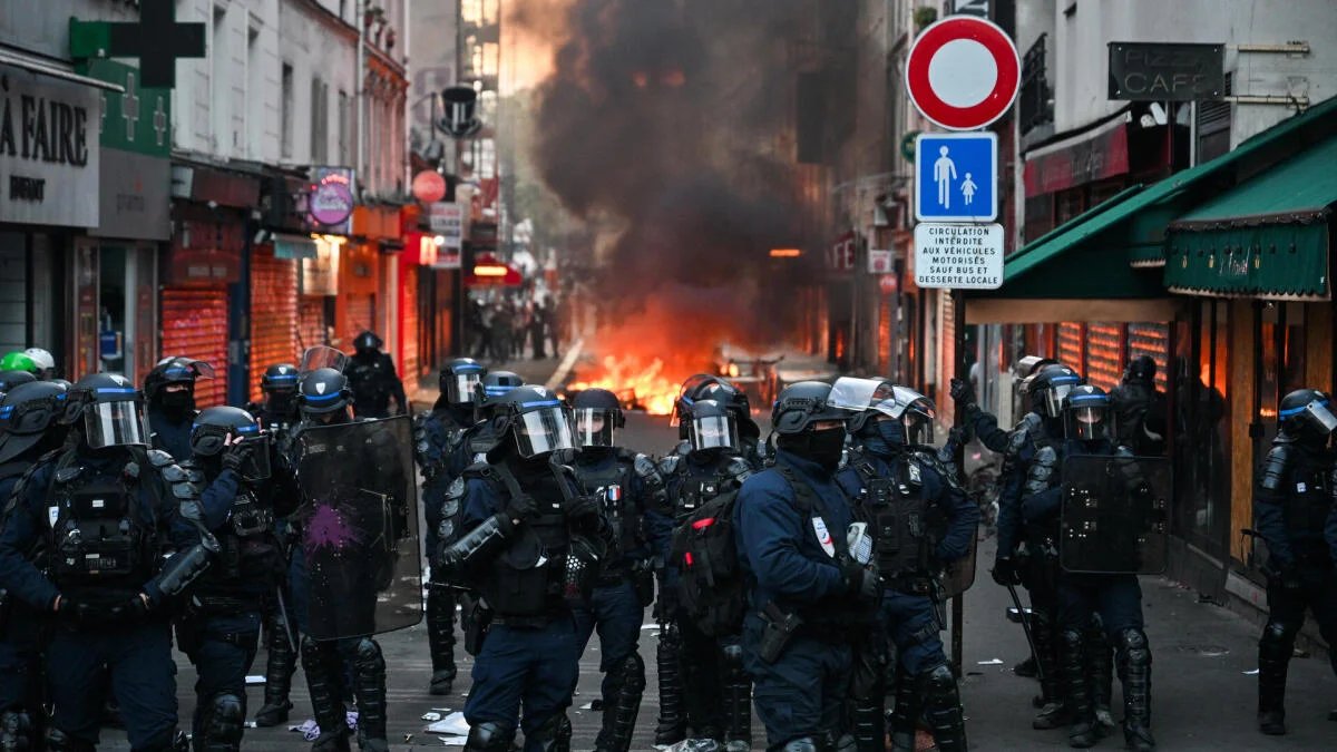 Steelers cancel Paris fan event amid protests; Saints game still on