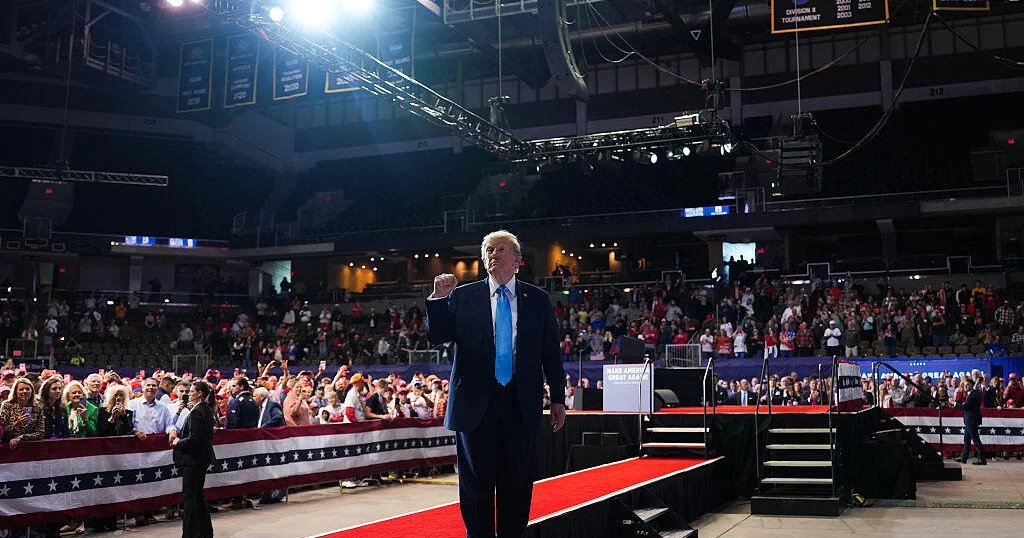 In Kentucky midterm campaign stop, Trump says he “can do stuff that is unbelievable”