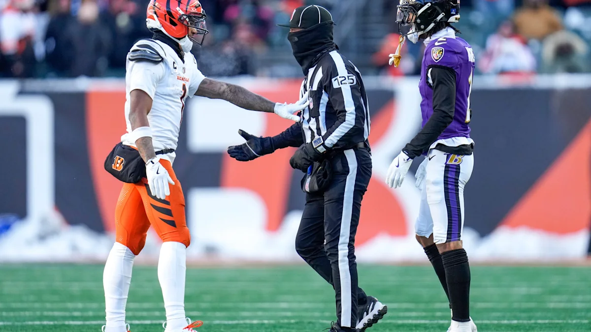 Trenton Simpson backs Ravens’ corners against Chase and Higgins