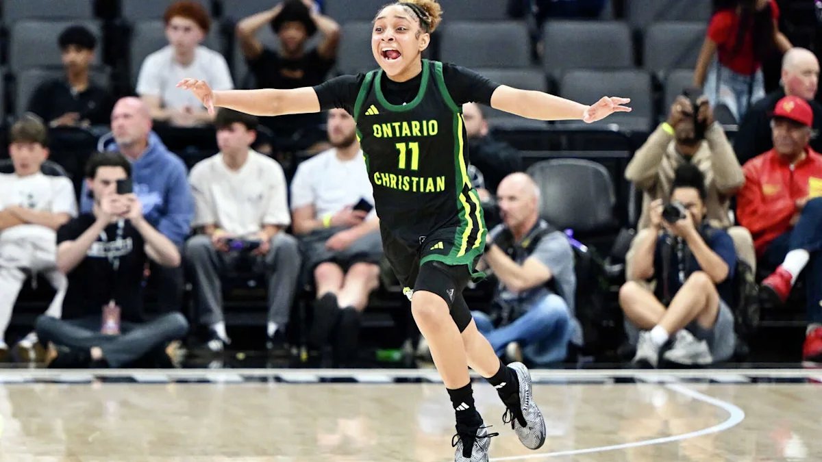UConn targets, 2 CIAC teams to play in inaugural Hoophall Classic Girls Showcase in Springfield, Mass.