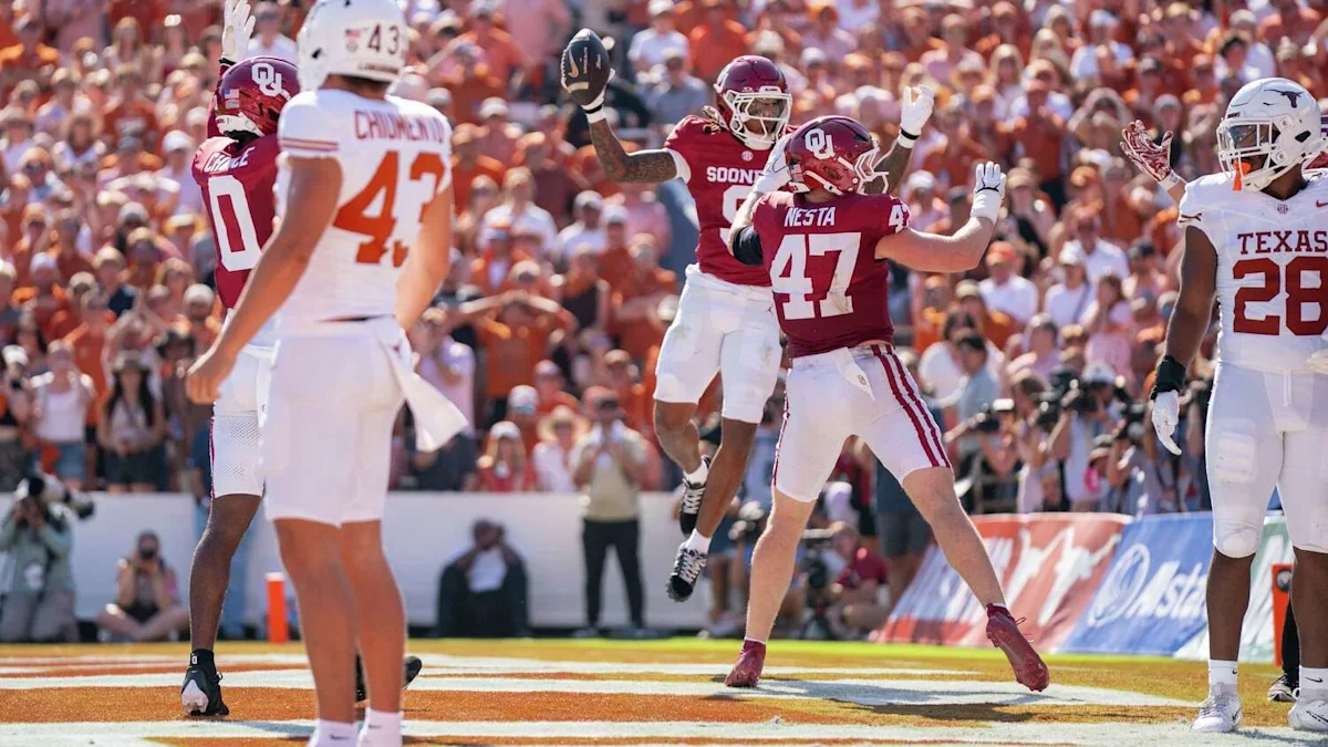 No. 1 Texas falls in Red River Rivalry stunner as Oklahoma wins on field goal as time expires