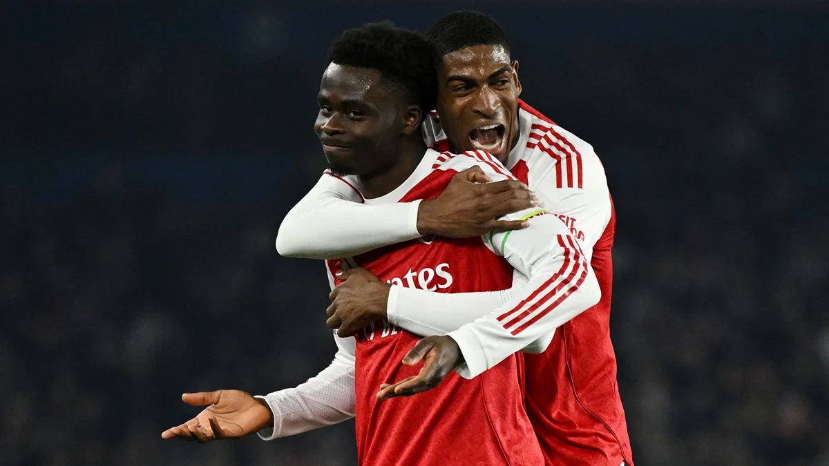 Carlton Cole says Arsenal man has been a passenger on the team
