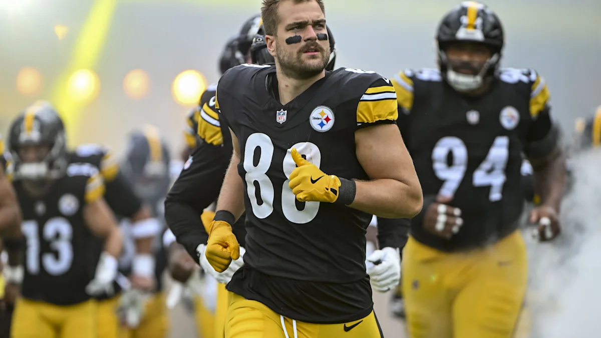 Steelers TE Pat Freiermuth hit with concerning injury update