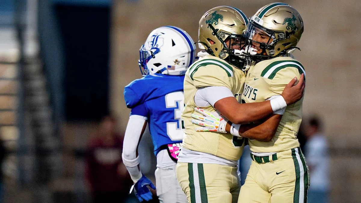 McCollum surges in second half to take down Lanier and clinch playoff berth