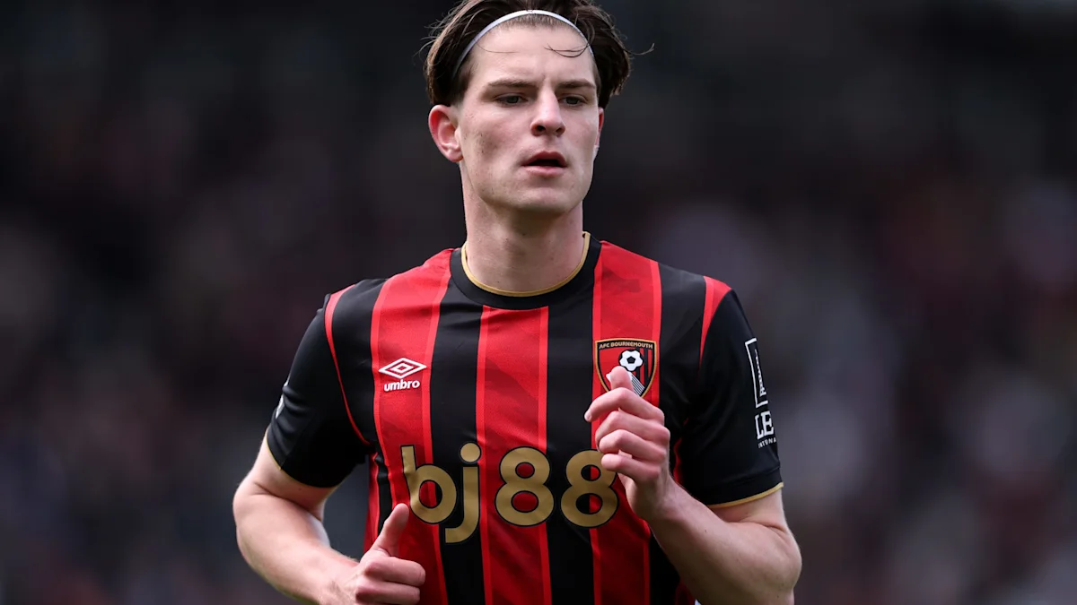 “We haven’t given up” – Chelsea’s £100m target could yet sign new contract claims his boss