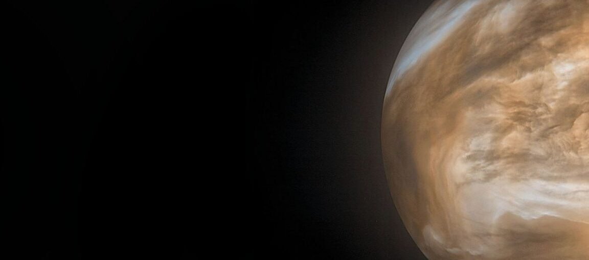 Venus’ mysterious haze is actually cosmic dust